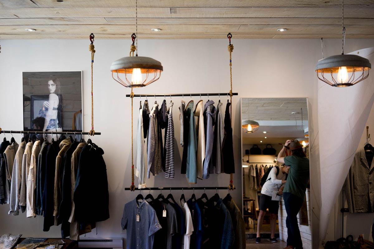 Shopify Sales Falling Flat? Here’s How to Bring the Retail Magic Online.  And 3 Ways to Fix It.